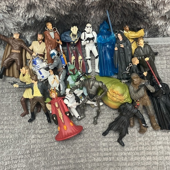 25 Star  Wars Keychain Action Figure Collection - Picture 14 of 16